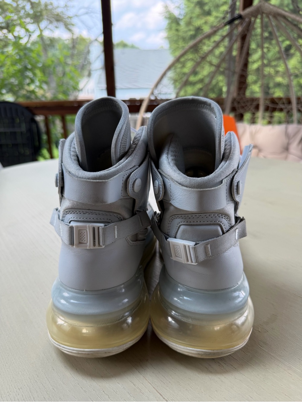 Size 10 - Nike Air Max 720 Saturn Pure Platinum - Picture 10 of 11